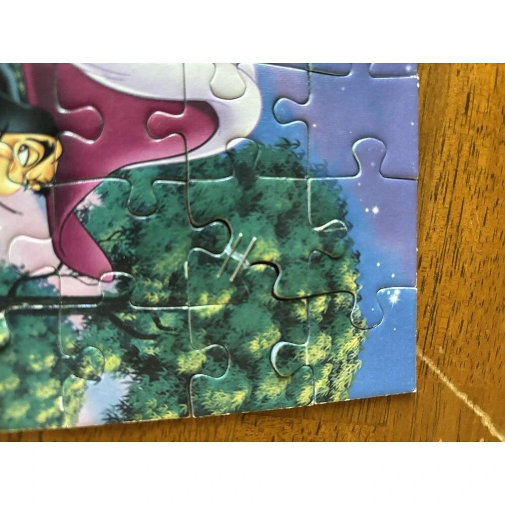 2 Disney Puzzles  200 Piece- VNTG  Snow White, Princess & Characters